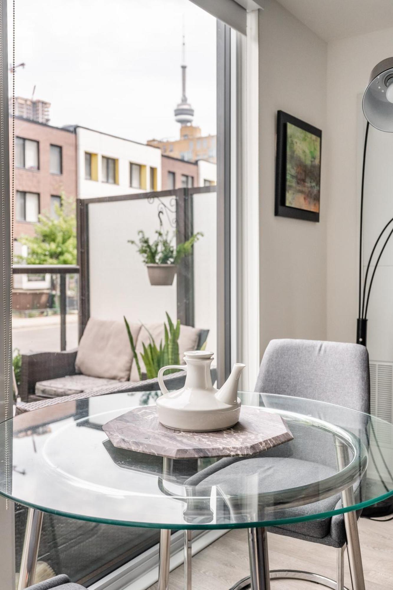 Spacious Corner Apartment Downtown טורונטו מראה חיצוני תמונה