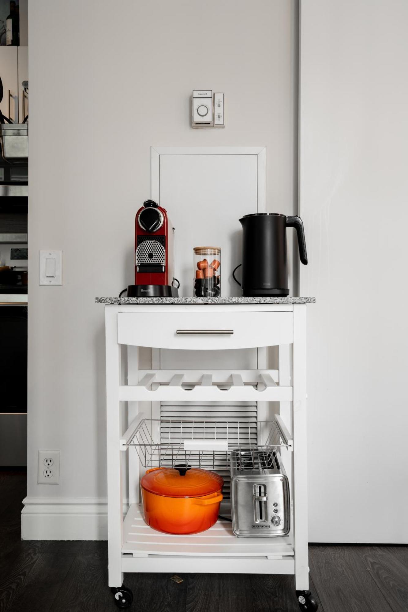 Spacious Corner Apartment Downtown טורונטו מראה חיצוני תמונה