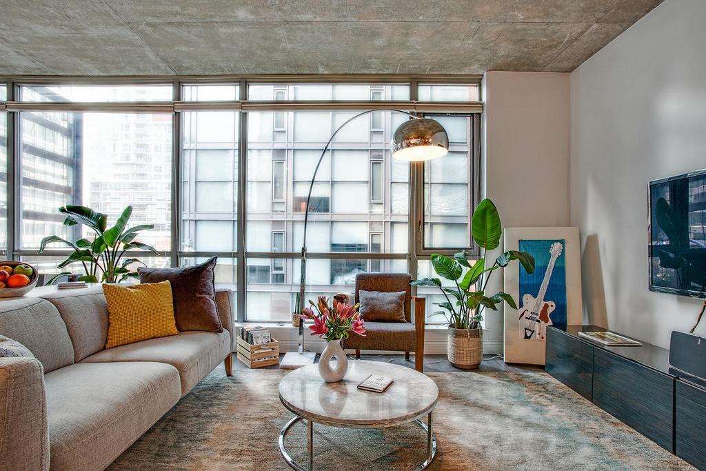 Spacious Corner Apartment Downtown טורונטו מראה חיצוני תמונה